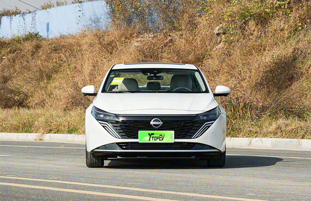 imgi_3_1_3(40) Nissan Teana 2026 – China Export Vehicle | EVOVED - Image 1