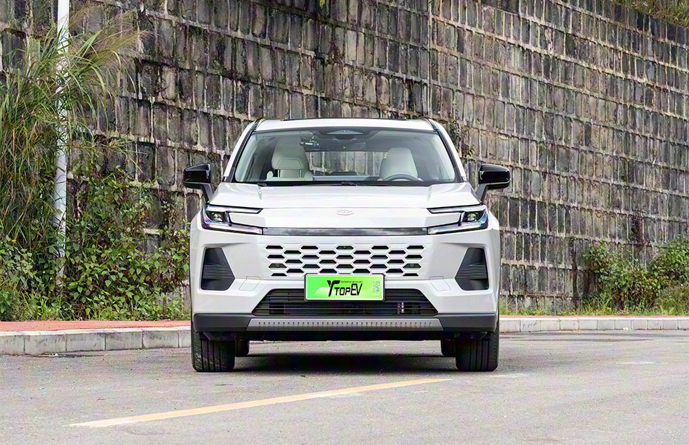 imgi_3_1_3(42) Toyota Wildlander 2026 – China Export Vehicle | Chinese Cars in Ghana - Image 1