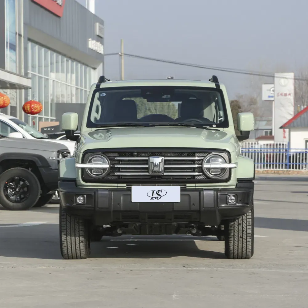 imgi_55_Great-Wall-Brand-High-Speed-Strong-Petrol-Vehicles-Gwm-Ta Gwm Tank 300 2.0t Classic off-Road Spacious and Flexible Space Superior Chassis Performance – Ships Worldwide From China | Chinese Cars in Ghana - Image 1