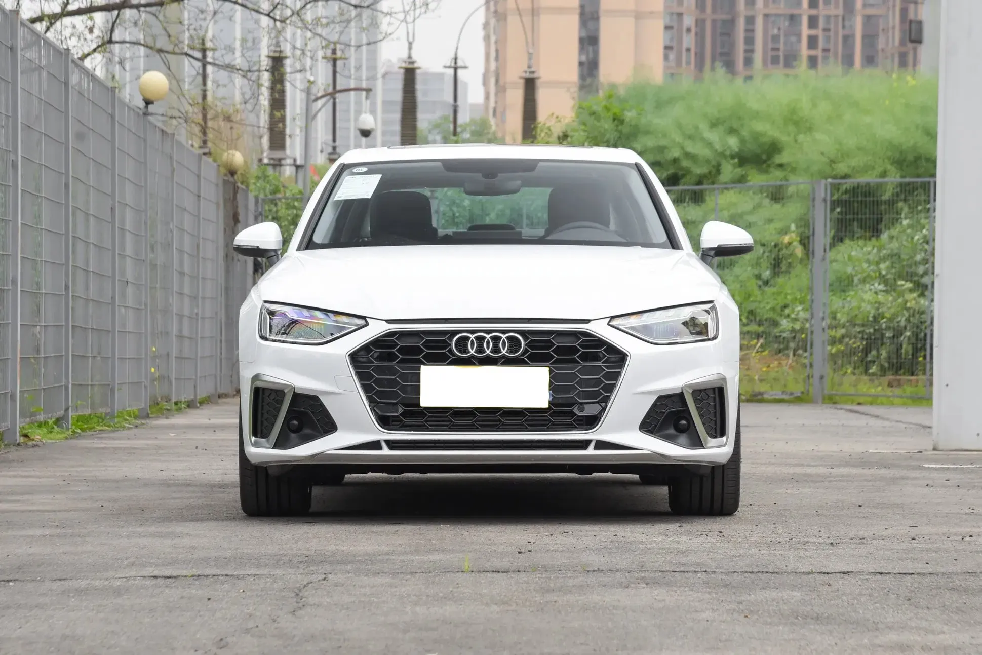 imgi_87_2025-Used-Car-Audi-A4l-China-Luxury-Car-Sedan-Vehicle-for-Sale 2026 Audi A4l Luxury Sedan Car – In Stock in China | EVOVED - Image 1